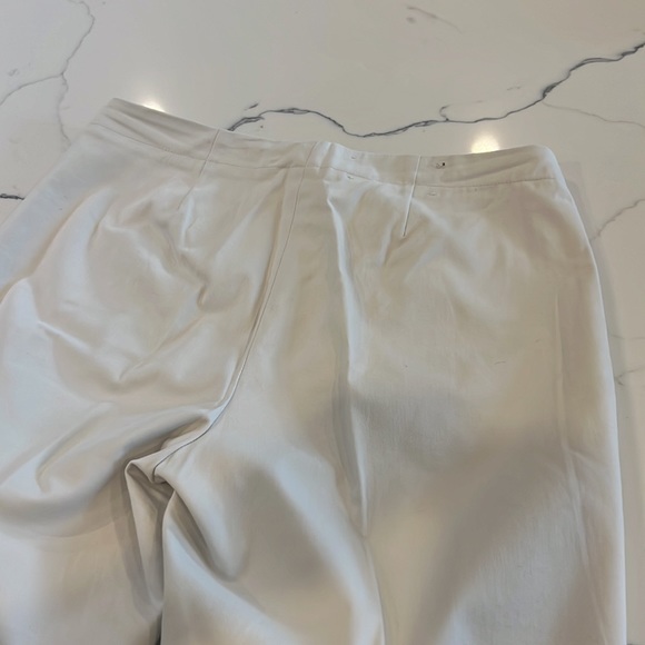 Liz Claiborne New York - Picture 5 of 5